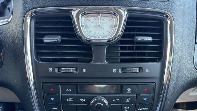 2014 Chrysler Town and Country Touring