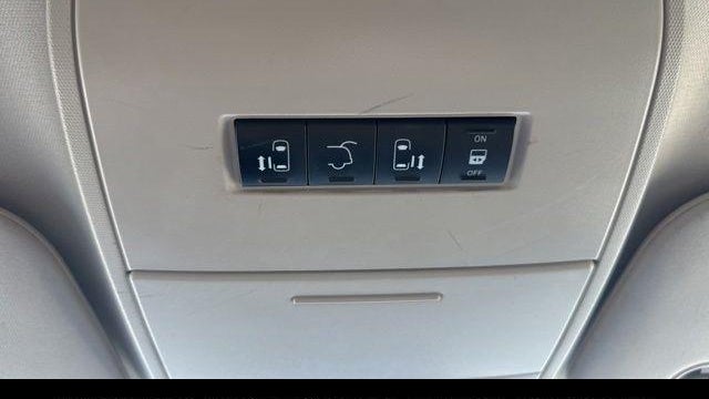 2014 Chrysler Town and Country Touring