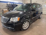 2015 Town and Country Thumbnail 2