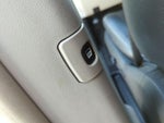 2016 Town and Country Thumbnail 25