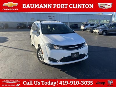 Photo of a 2017 Chrysler Pacifica Touring-L 4DR Mini-Van for sale