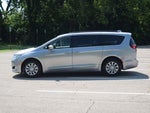 2017 Pacifica Thumbnail 23