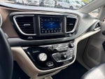 2018 Pacifica Thumbnail 17