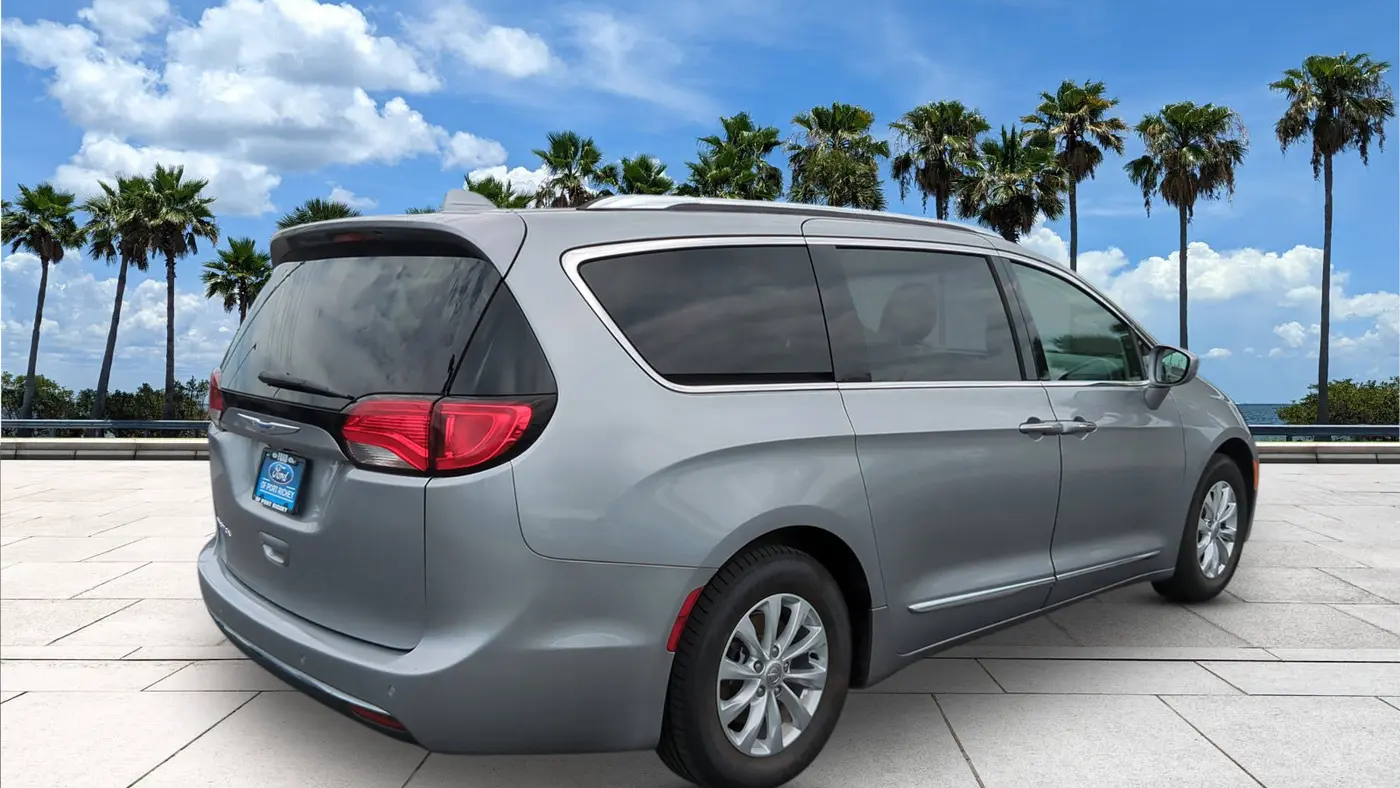 2018 Chrysler Pacifica Touring L