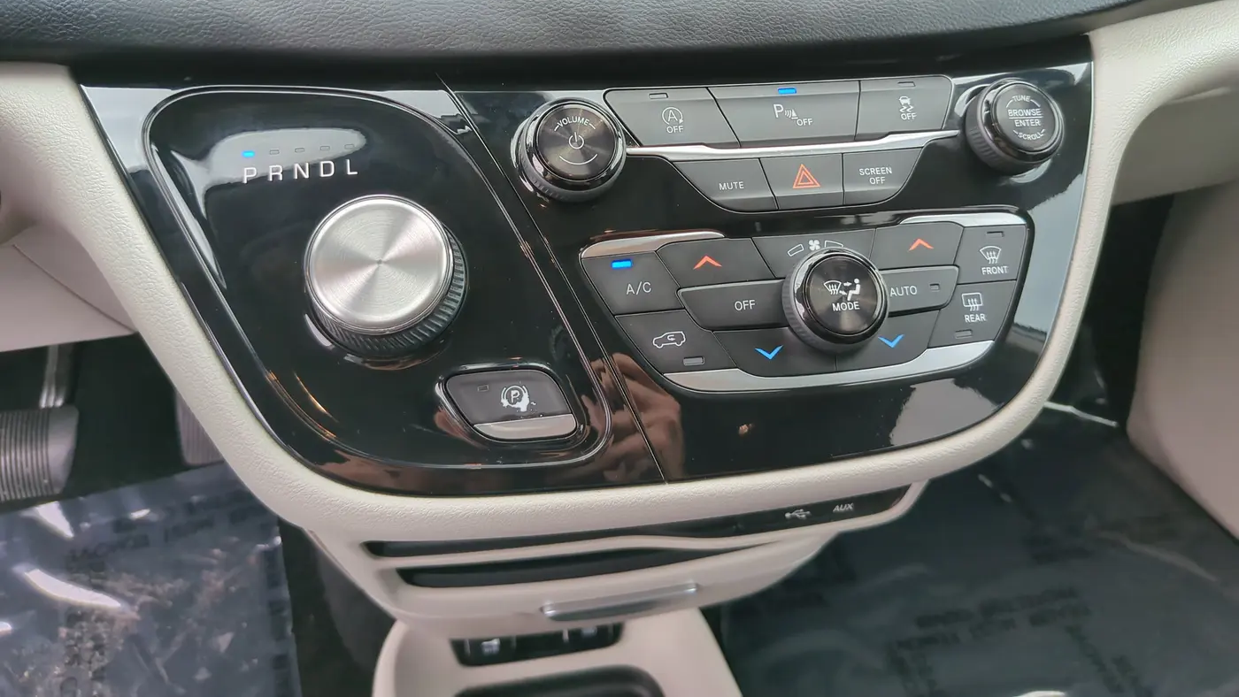 2018 Chrysler Pacifica Touring L