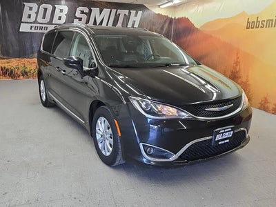 Photo of a 2018 Chrysler Pacifica Touring L 4DR Mini-Van for sale