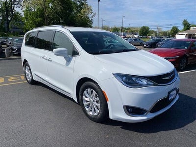 2019 Chrysler Pacifica Touring L 4DR Mini-Van