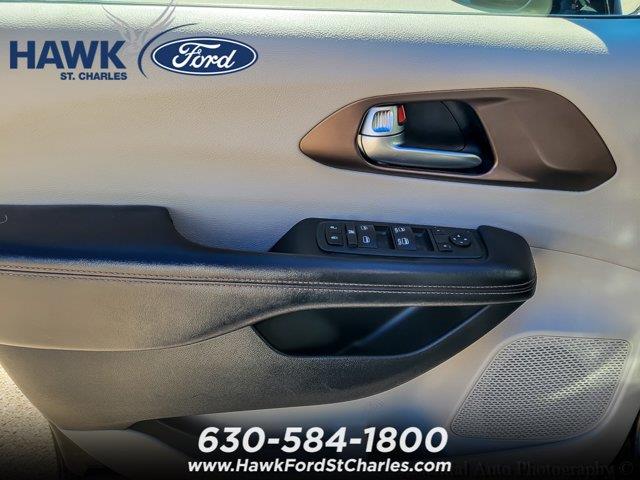 2019 Chrysler Pacifica - $16,500