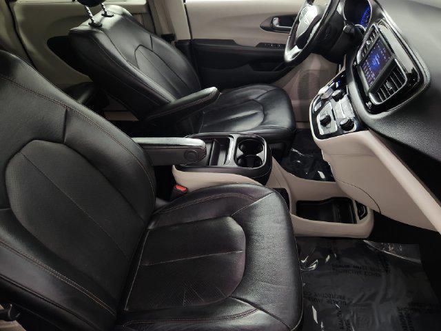 2020 Chrysler Pacifica - $15,572