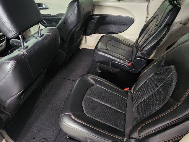 2020 Chrysler Pacifica - $15,572