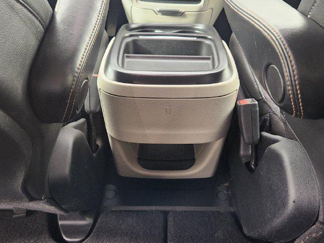 2020 Chrysler Pacifica - $15,572