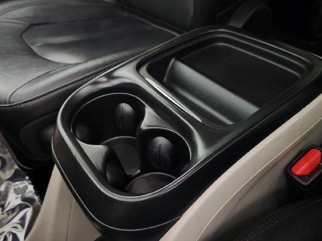 2020 Chrysler Pacifica - $15,572