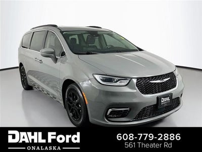 2022 Chrysler Pacifica Touring L 4DR Mini-Van