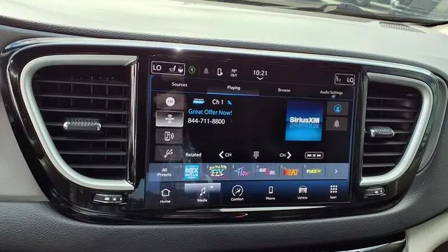 2022 Chrysler Pacifica Touring L