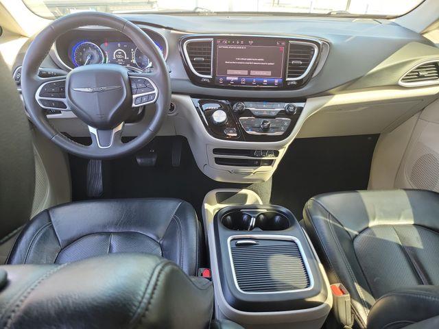 2022 Chrysler Pacifica - $13,999