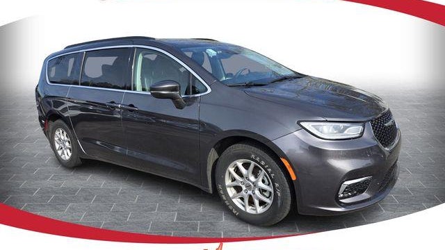 Preowned 2022 Chrysler Pacifica Touring L for Sale