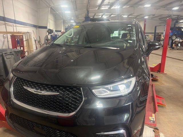2022 Chrysler Pacifica - $21,290