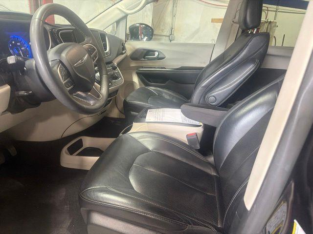 2022 Chrysler Pacifica - $21,290
