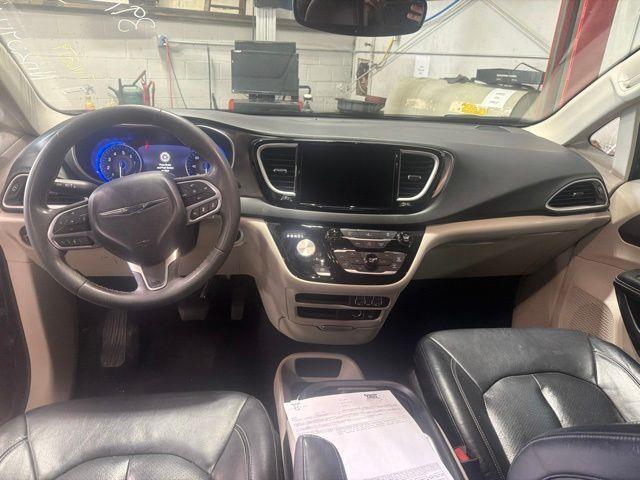 2022 Chrysler Pacifica - $21,290