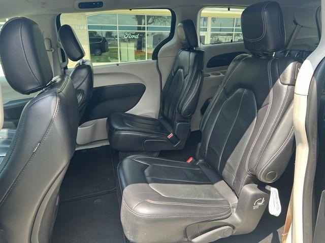2022 Chrysler Pacifica - $21,290