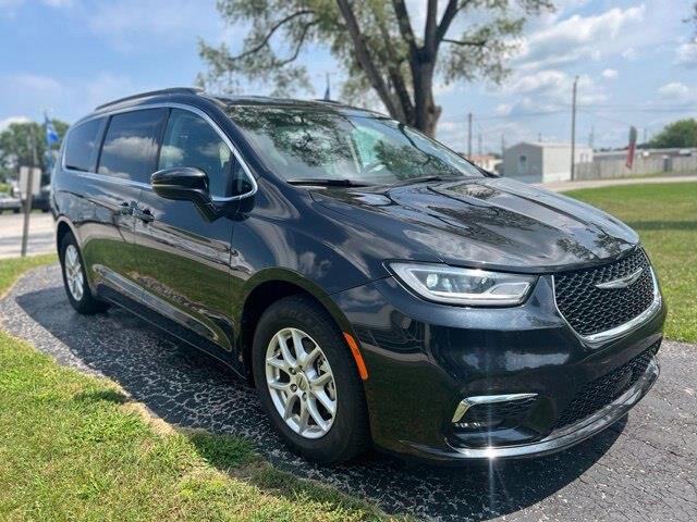 2022 Chrysler Pacifica - $18,795