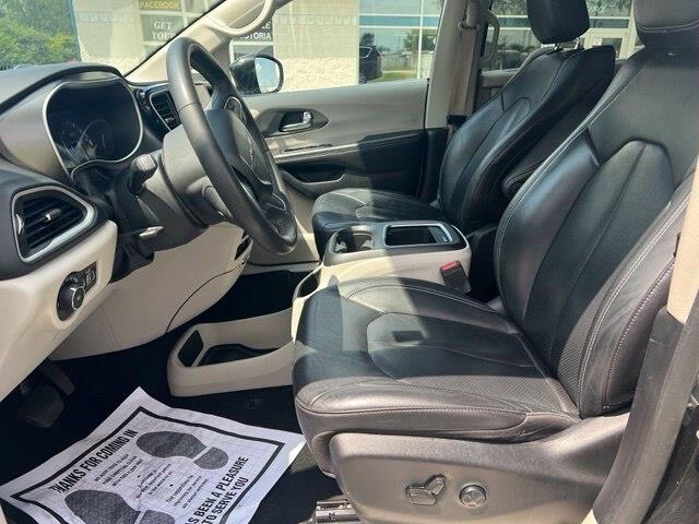 2022 Chrysler Pacifica - $18,795