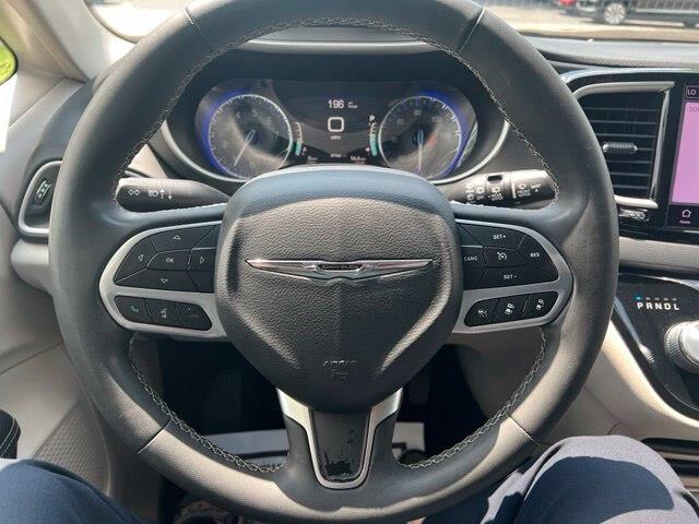 2022 Chrysler Pacifica - $18,795