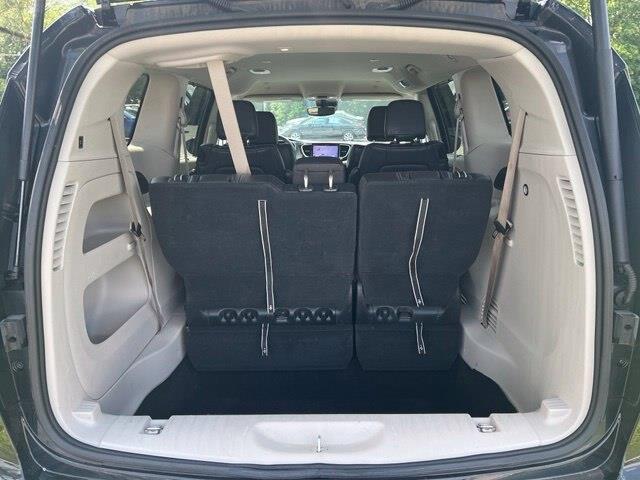 2022 Chrysler Pacifica - $18,795