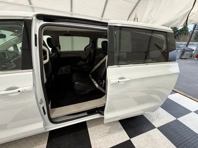 2023 Chrysler Pacifica Touring L 4DR Mini-Van