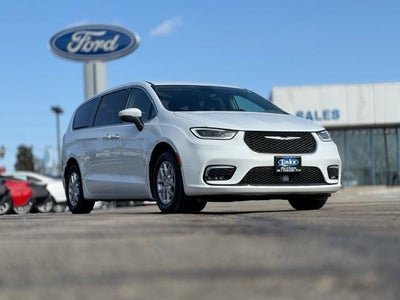 Photo of a 2023 Chrysler Pacifica Touring L 4DR Mini-Van for sale