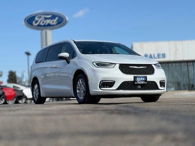Photo of a 2023 Chrysler Pacifica Touring L 4DR Mini-Van for sale