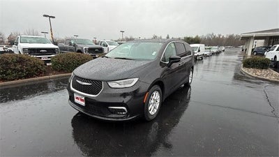 2023 Chrysler Pacifica Touring L 4DR Mini-Van