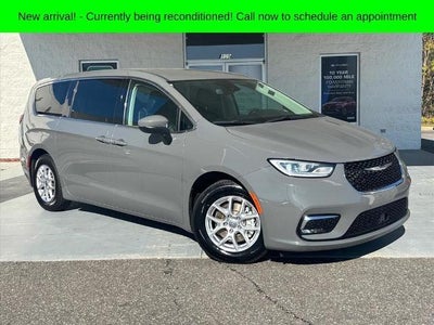 Photo of a 2023 Chrysler Pacifica Touring L 4DR Mini-Van for sale
