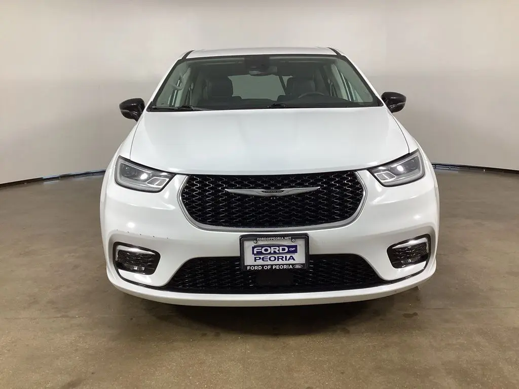 2024 Chrysler Pacifica - $24,664
