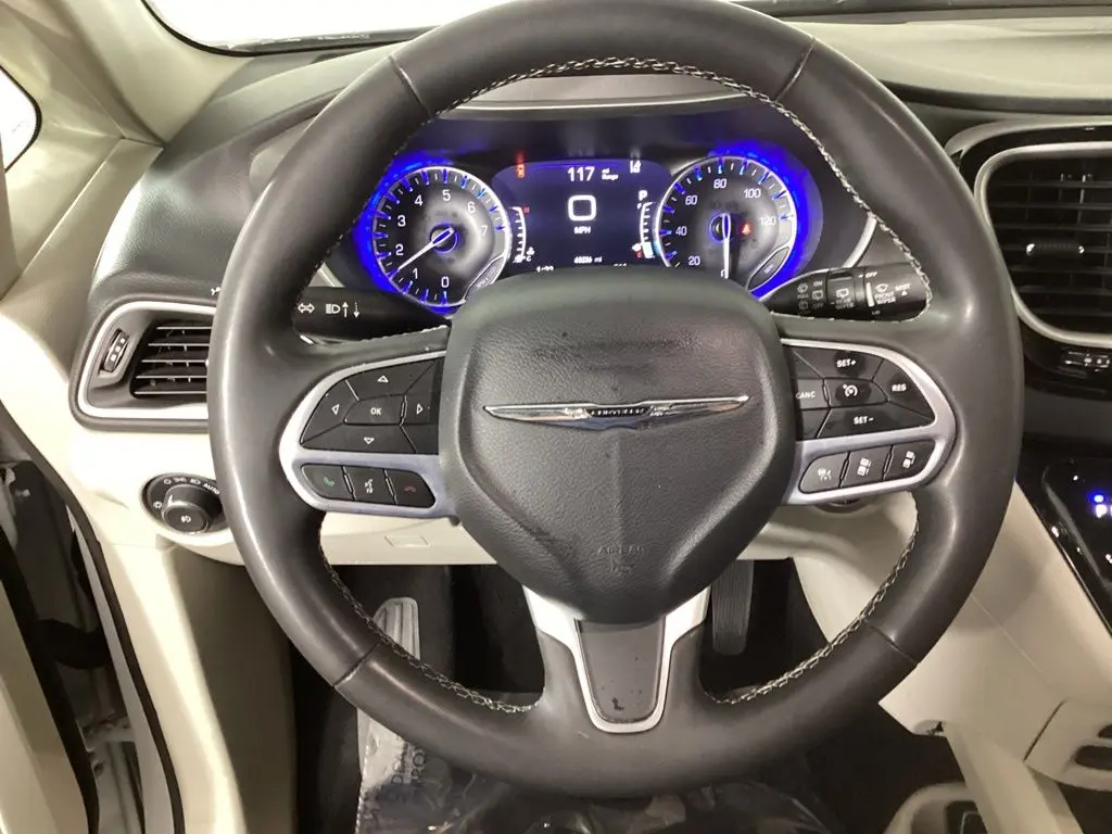 2024 Chrysler Pacifica - $24,664