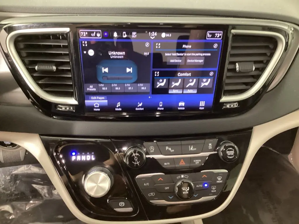 2024 Chrysler Pacifica - $24,664