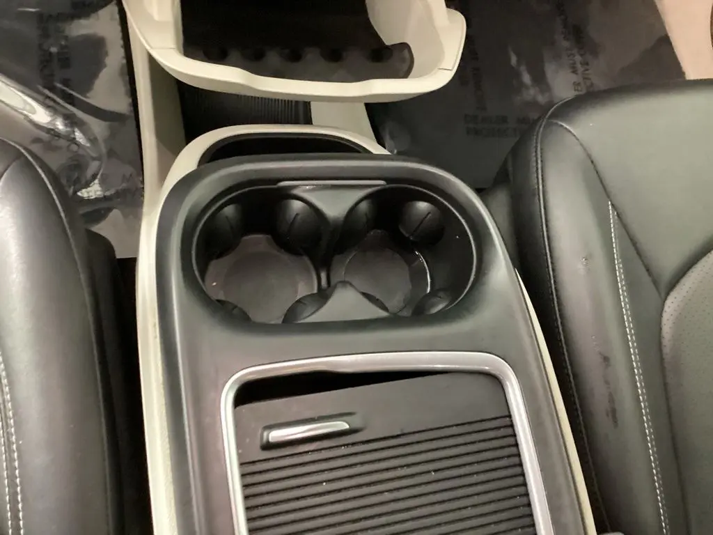2024 Chrysler Pacifica - $24,664