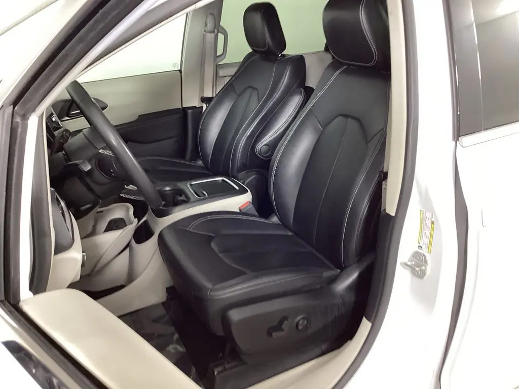 2024 Chrysler Pacifica - $24,664