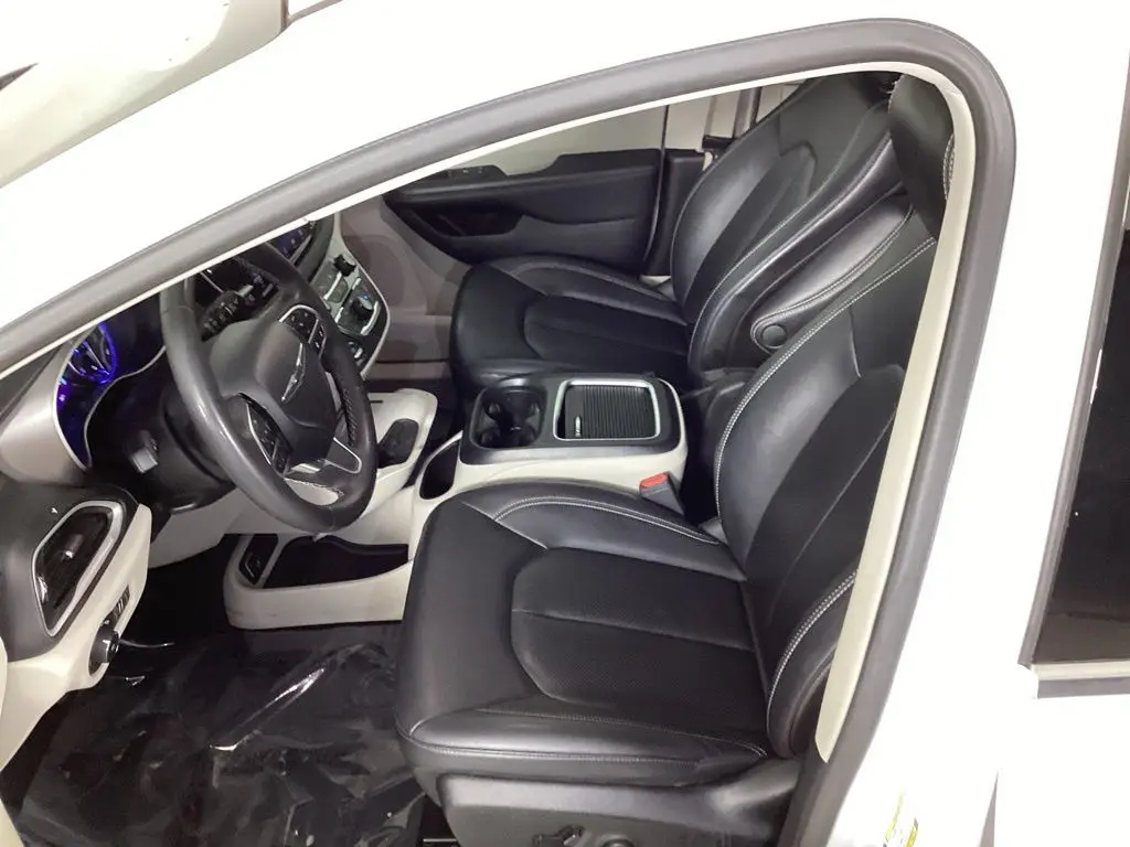 2024 Chrysler Pacifica - $24,664