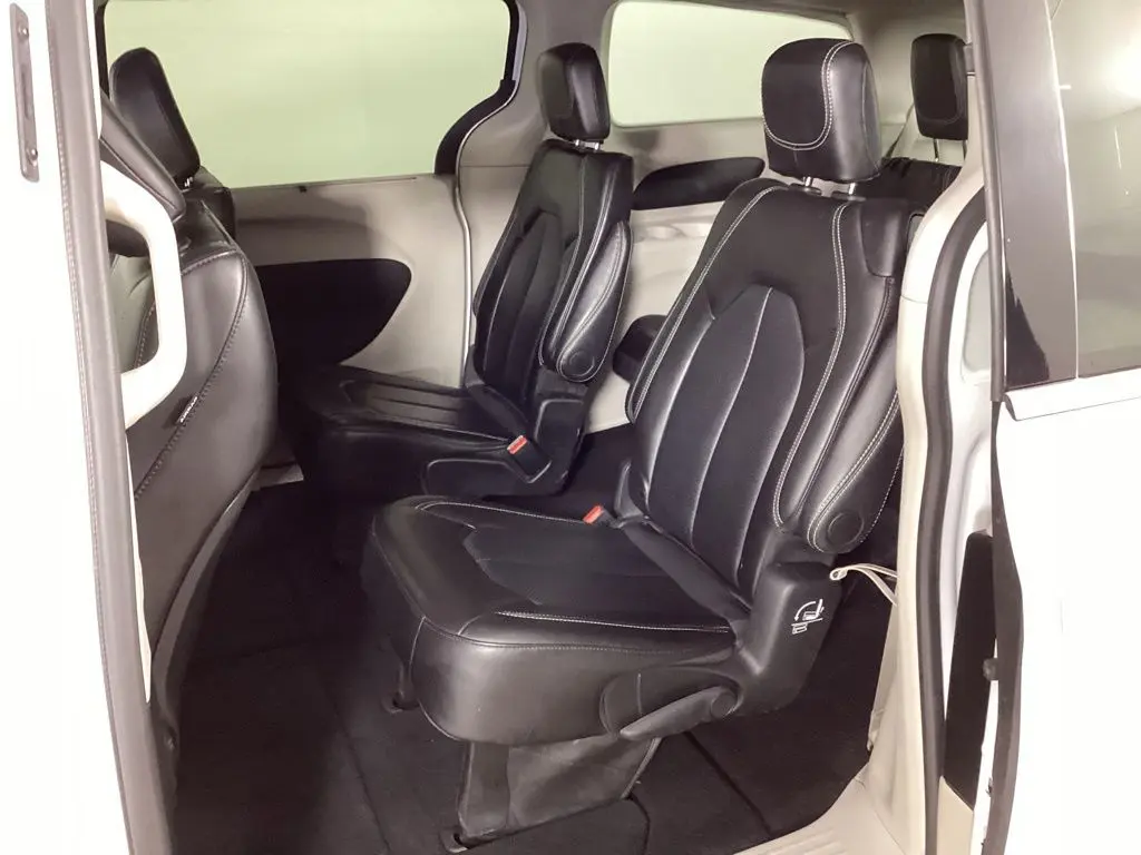 2024 Chrysler Pacifica - $24,664