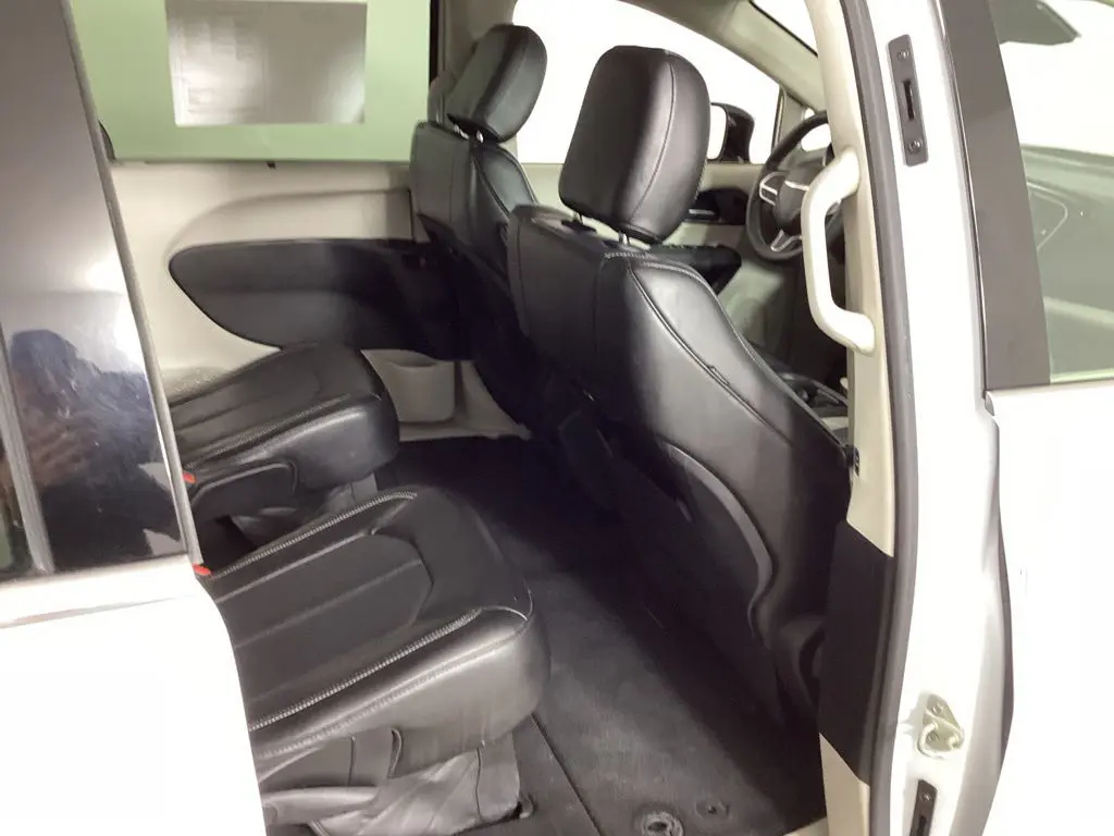 2024 Chrysler Pacifica - $24,664