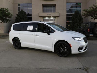 2024 Chrysler Pacifica Touring L 4DR Mini-Van
