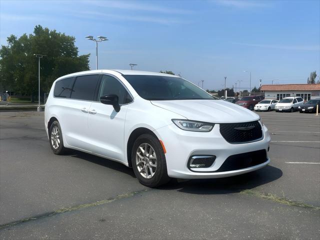 2024 Chrysler Pacifica