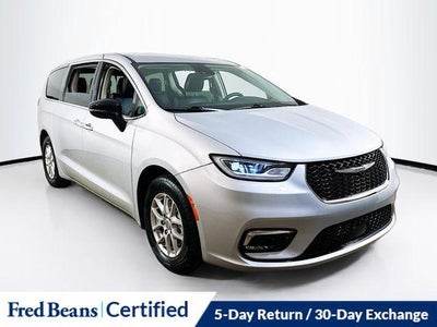 Photo of a 2024 Chrysler Pacifica Touring L 4DR Mini-Van for sale