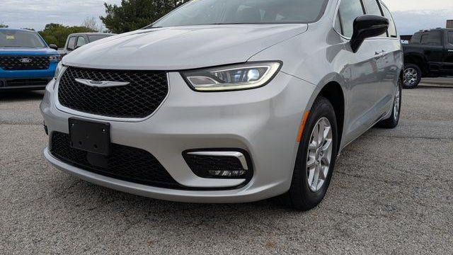 Preowned 2024 Chrysler Pacifica Touring L for Sale