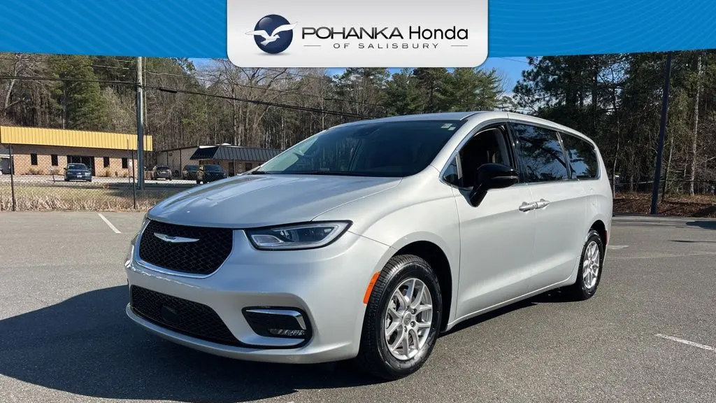 Preowned 2024 Chrysler Pacifica Touring L for Sale