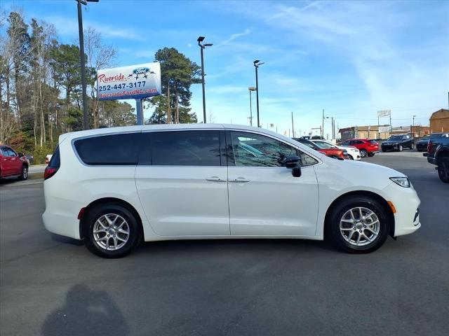 2024 Chrysler Pacifica - $24,791