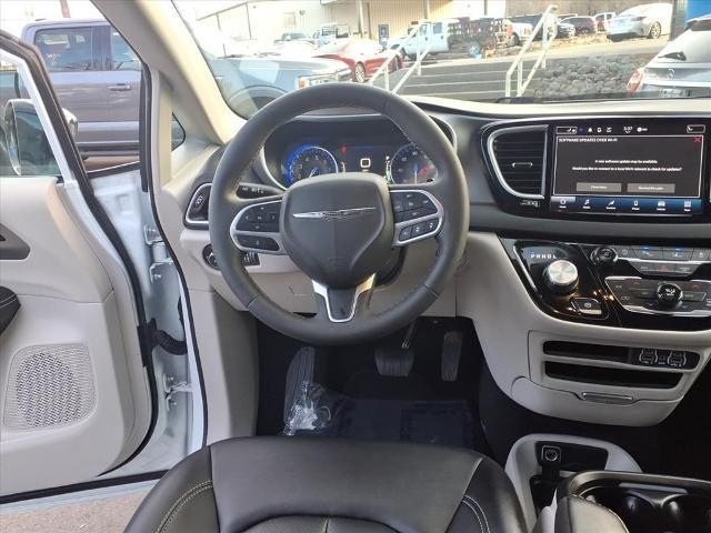 2024 Chrysler Pacifica - $24,791