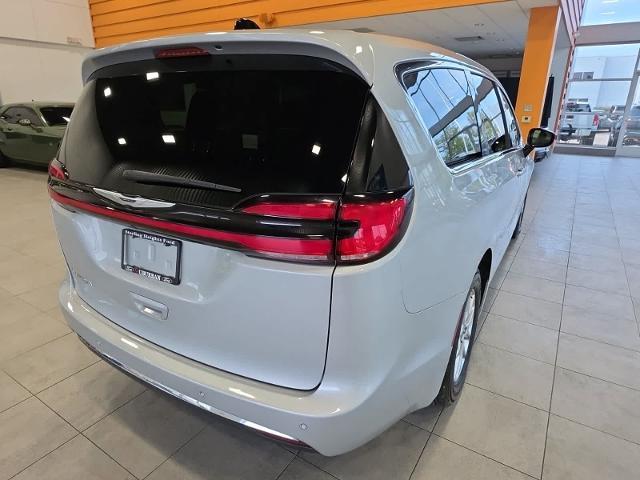 2024 Chrysler Pacifica - $22,079