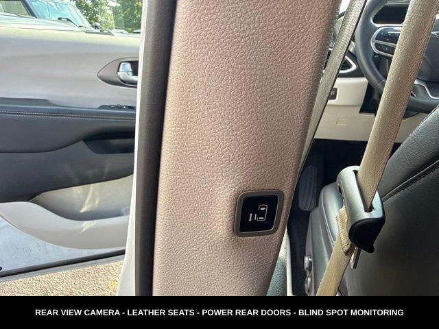 2024 Chrysler Pacifica - $21,994